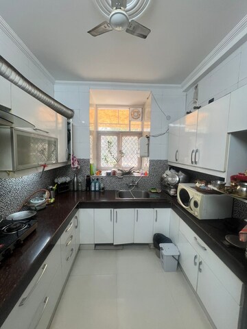 Kitchen in 2.5 BHK Apartment at Ansal Harmony Homes, Sector 57 – for Rent