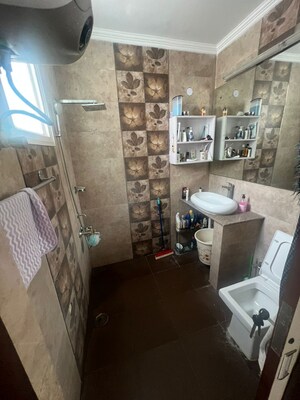 Living Room in 2.5 BHK Apartment at Ansal Harmony Homes, Sector 57 – for Rent