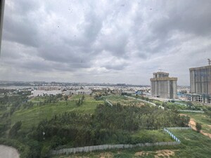 Plot Area in 3 BHK Apartment at Prestige Lakeside Habitat, Varthur – for Rent