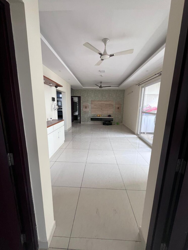 Bathroom, prestige-lakeside-habitat 3 Bedroom 1697 Sq.Ft. Apartment In Varthur Bangalore 9459767