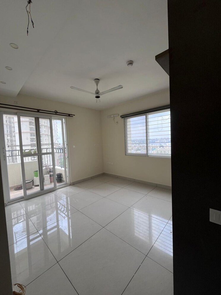 Room, prestige-lakeside-habitat 3 Bedroom 1697 Sq.Ft. Apartment In Varthur Bangalore 9459767