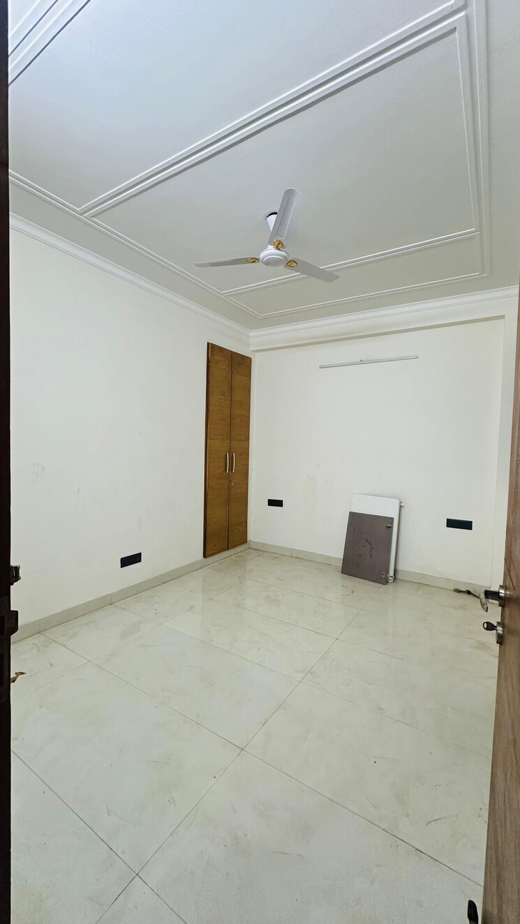 Room, saket 3 Bedroom 1200 Sq.Ft. Builder Floor In Saket Delhi 9459807