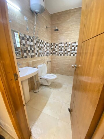 Kitchen in 3 BHK Builder Floor at SS Southend Floors, South City 2 – for Rent