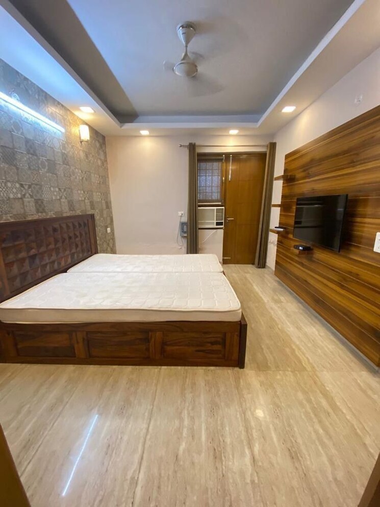 Bedroom, ss-southend-floors 3 Bedroom 1800 Sq.Ft. Builder Floor In South City 2 Gurgaon 9459770