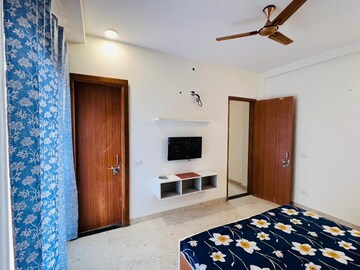 Bedroom in 2 BHK Builder Floor at M3M Atrium, Sector 57 – for Rent
