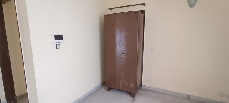 Room, unitech-south-city-1 3 Bedroom 1100 Sq.Ft. Builder Floor In South City 1 Gurgaon 9459911