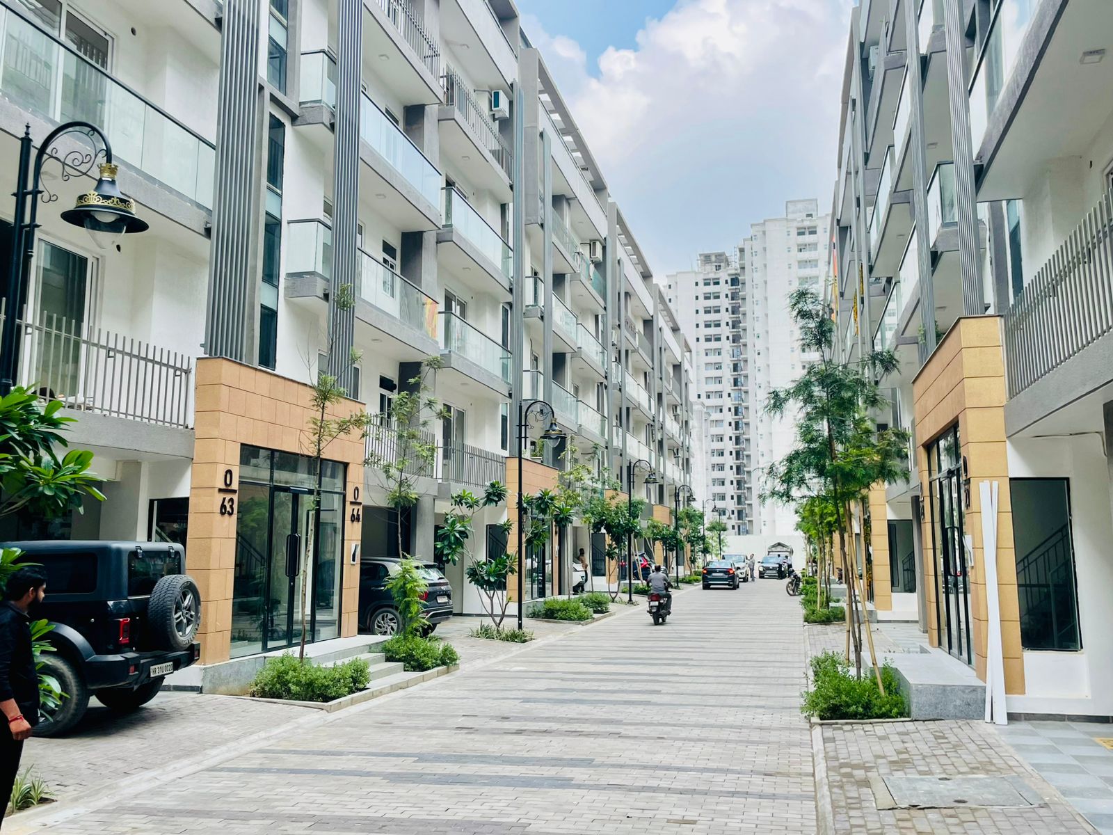 2.5 BHK + Study Room Apartment For Sale in Smart World Gems