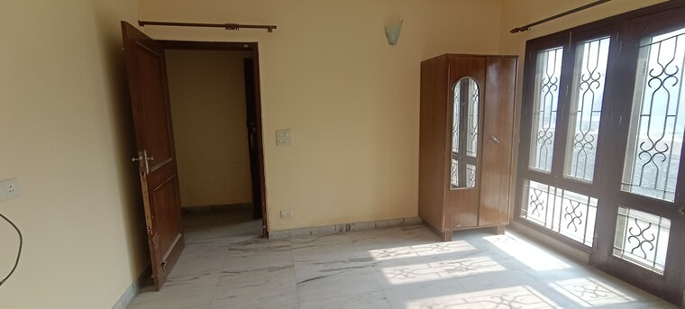 Room, unitech-south-city-1 3 Bedroom 1100 Sq.Ft. Builder Floor In South City 1 Gurgaon 9459911