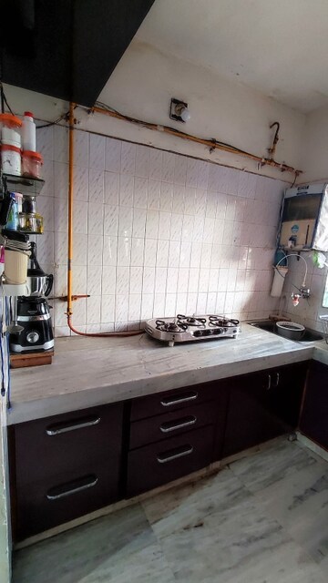 Master Bedroom in 2 BHK Builder Floor at Satellite – for Rent