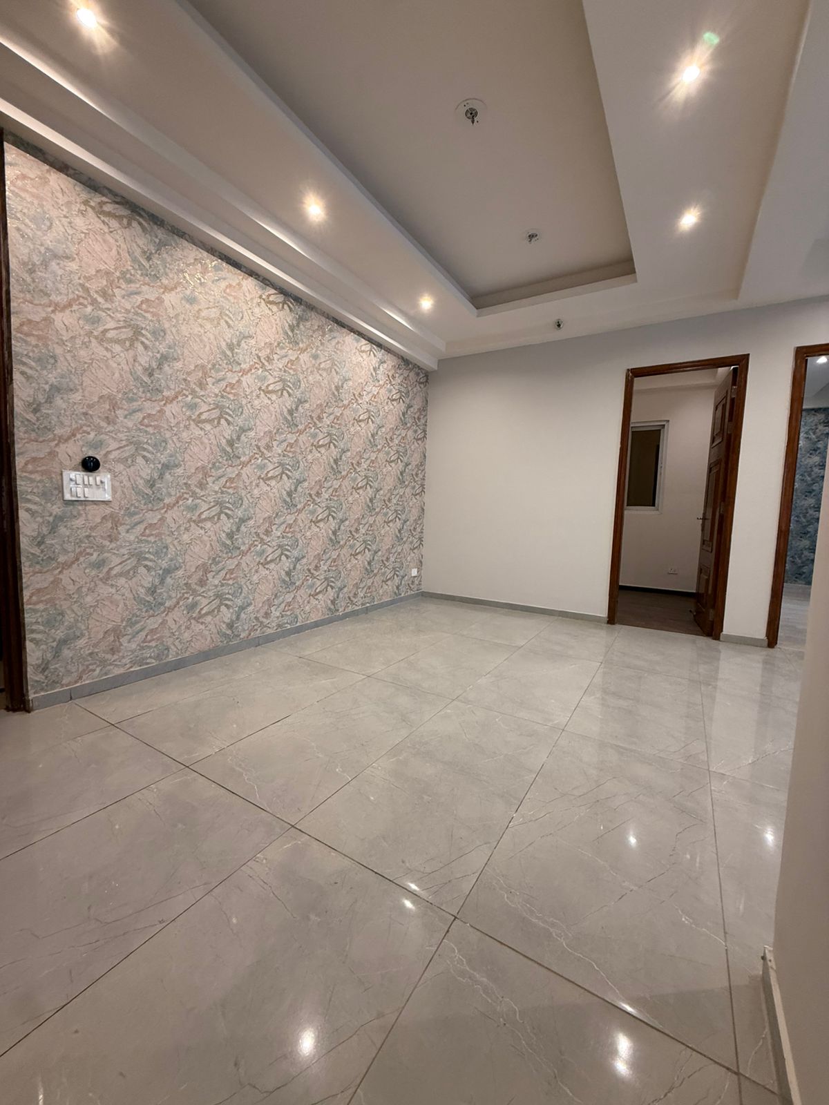 3.5 BHK + Study Room Apartment For Sale in Thomes