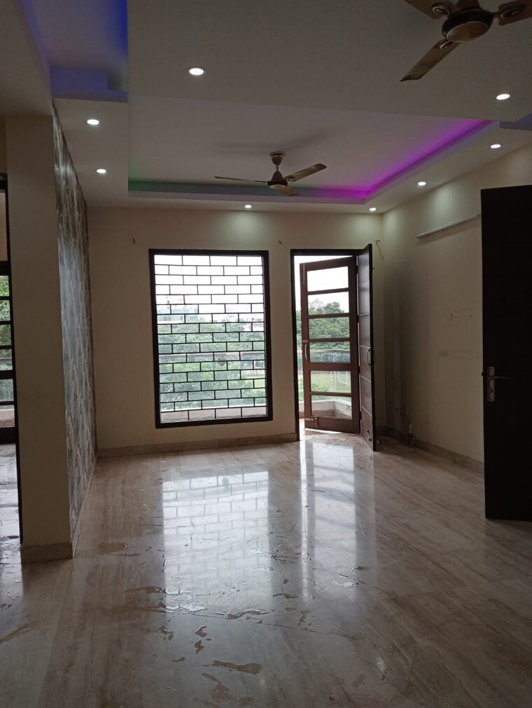 Room, ss-southend-floors 3 Bedroom 1700 Sq.Ft. Builder Floor In South City 2 Gurgaon 9460132