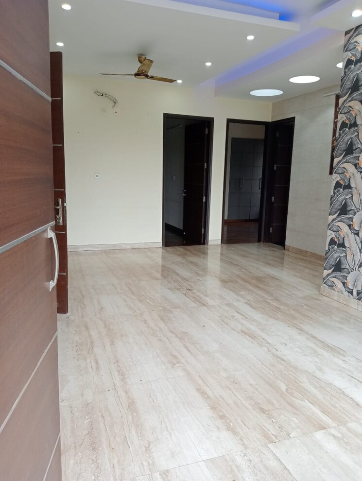 Room, ss-southend-floors 3 Bedroom 1700 Sq.Ft. Builder Floor In South City 2 Gurgaon 9460132