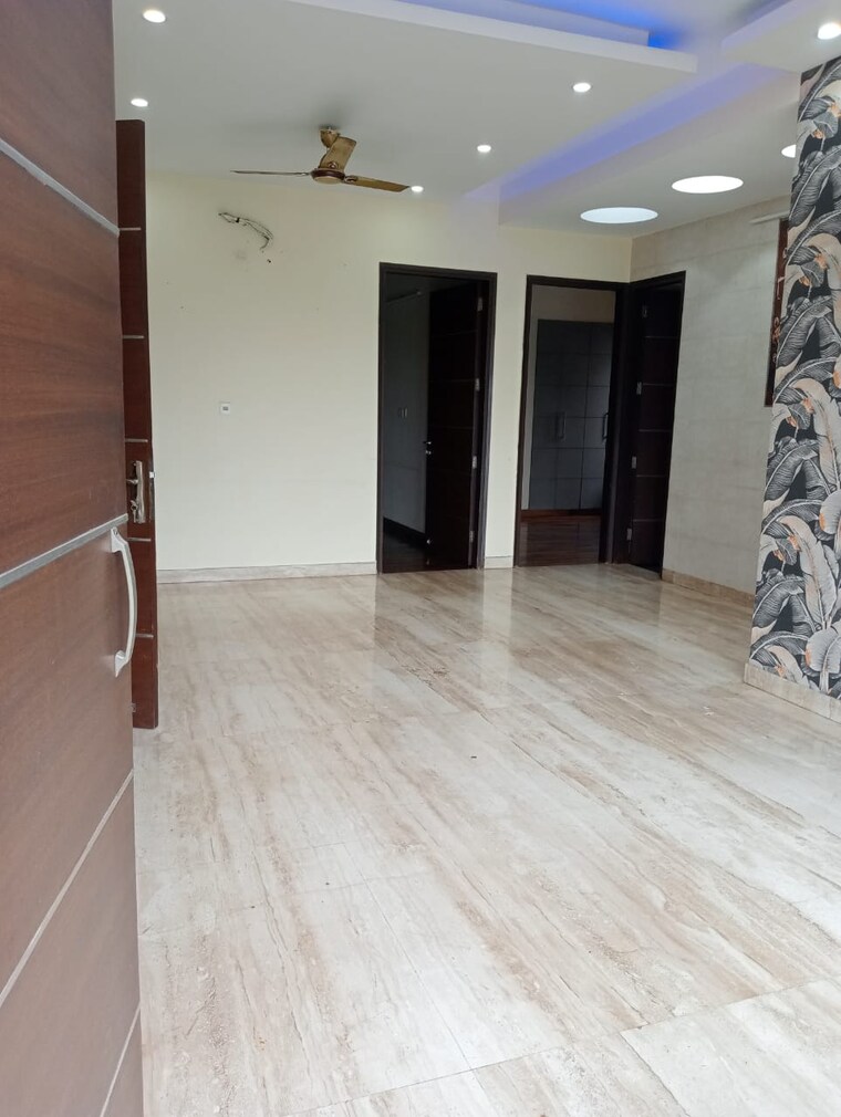 Room, ss-southend-floors 3 Bedroom 1700 Sq.Ft. Builder Floor In South City 2 Gurgaon 9460132