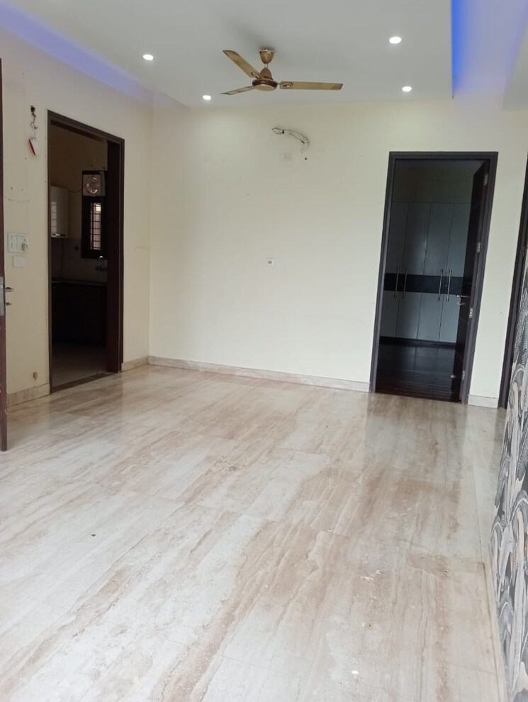 Room, ss-southend-floors 3 Bedroom 1700 Sq.Ft. Builder Floor In South City 2 Gurgaon 9460132