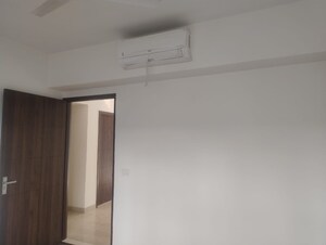 Room in 3 BHK Builder Floor at Adani Samsara Ivana, Sector 63 – for Rent