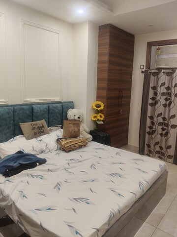 Bedroom in 3 BHK Builder Floor at Jungpura Extension – for Sale