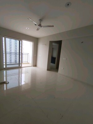 Room in 2 BHK Apartment at Eldeco Live By The Greens, Sector 150 – for Rent
