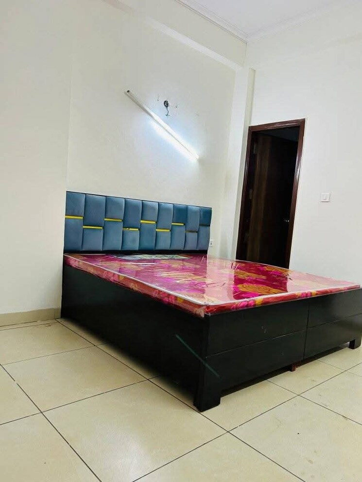 Bedroom, palm-residency-chhatarpur 3 Bedroom 1400 Sq.Ft. Builder Floor In Chattarpur Delhi 9460276