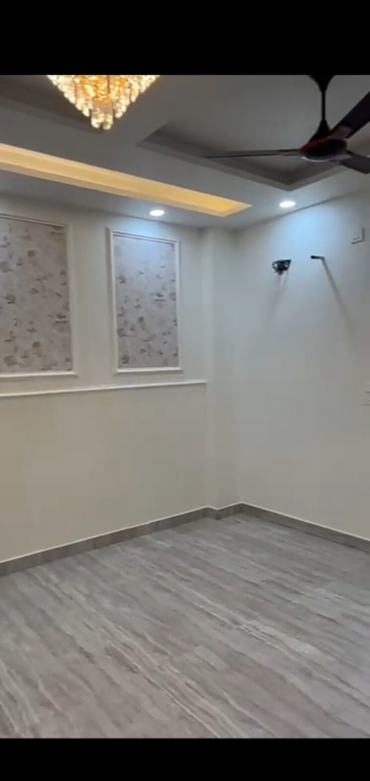 Room, mahavir enclave 3 Bedroom 900 Sq.Ft. Builder Floor In Mahavir Enclave Delhi 9460288