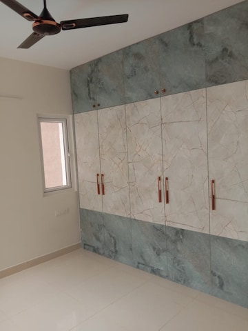 Room in 3 BHK Apartment at Jan Pratinidhi Apartment, Sector 28 – for Rent