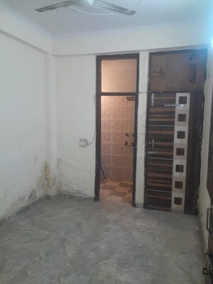 Room in 3 BHK Independent House at Bharti Apartments, Shakti Khand iv – for Rent