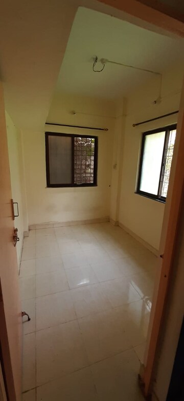 Room in 1 BHK Apartment at Khushbu Soham Residency, Pimple Gurav – for Rent
