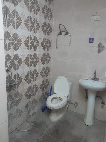 Bathroom in 1 BHK Independent House at Bharti Apartments, Shakti Khand iv – for Rent