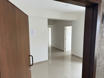Room in 3 BHK Apartment at Shela – for Rent