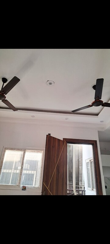 Furnished Amenities in 1 BHK Builder Floor at Kanha Apartments Indirapuram, Shakti Khand 2 – for Rent