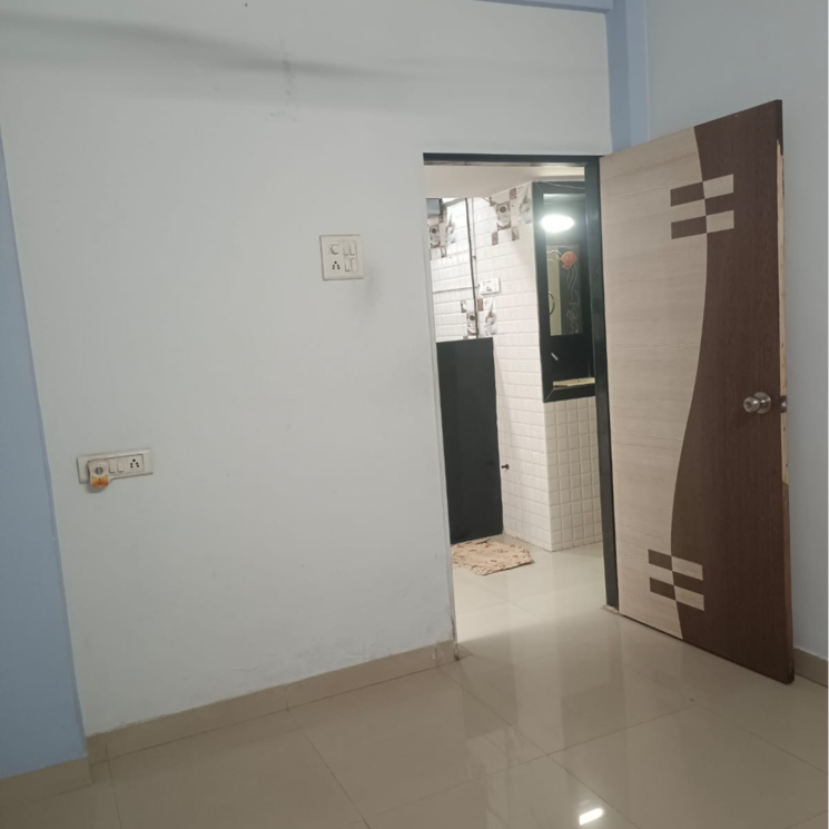 Room, sector 1 3 Bedroom 750 Sq.Ft. Apartment In Sector 1 Thane 9460417