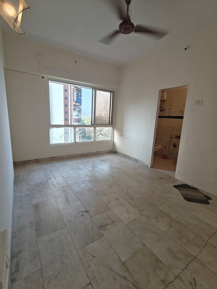 Room, arshie-complex 2 Bedroom 850 Sq.Ft. Apartment In Versova Mumbai 9460395