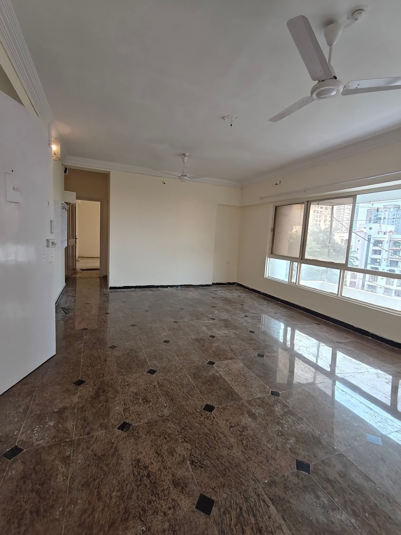 2 BHK Apartment For Rent in Arshie Complex