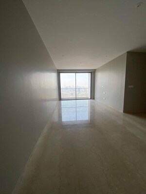 3 BHK Apartment For Rent in Oberoi Sky City, Borivali East