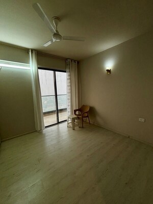 Room in 3 BHK Apartment at M3M Sky City, Sector 65 – for Rent