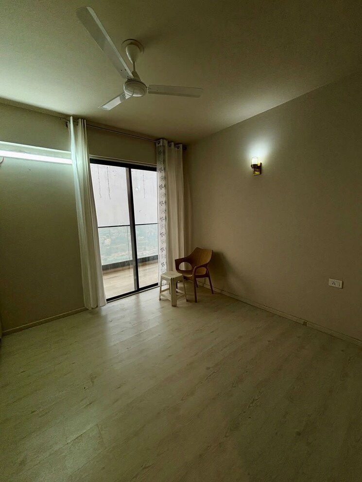 Room, m3m-sky-city 3 Bedroom 2054 Sq.Ft. Apartment In Sector 65 Gurgaon 9460430