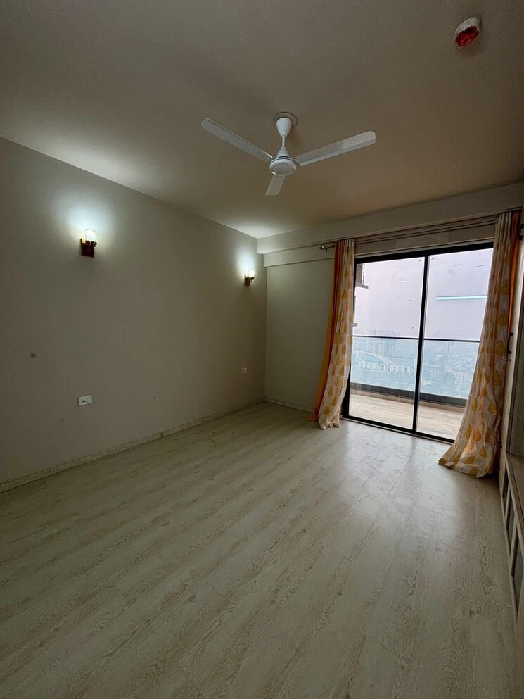 Room, m3m-sky-city 3 Bedroom 2054 Sq.Ft. Apartment In Sector 65 Gurgaon 9460430