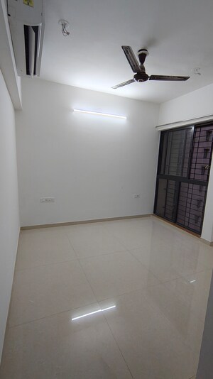 Room in 2 BHK Apartment at Lodha Palava Downtown Dombivli East, Dombivli East – for Rent