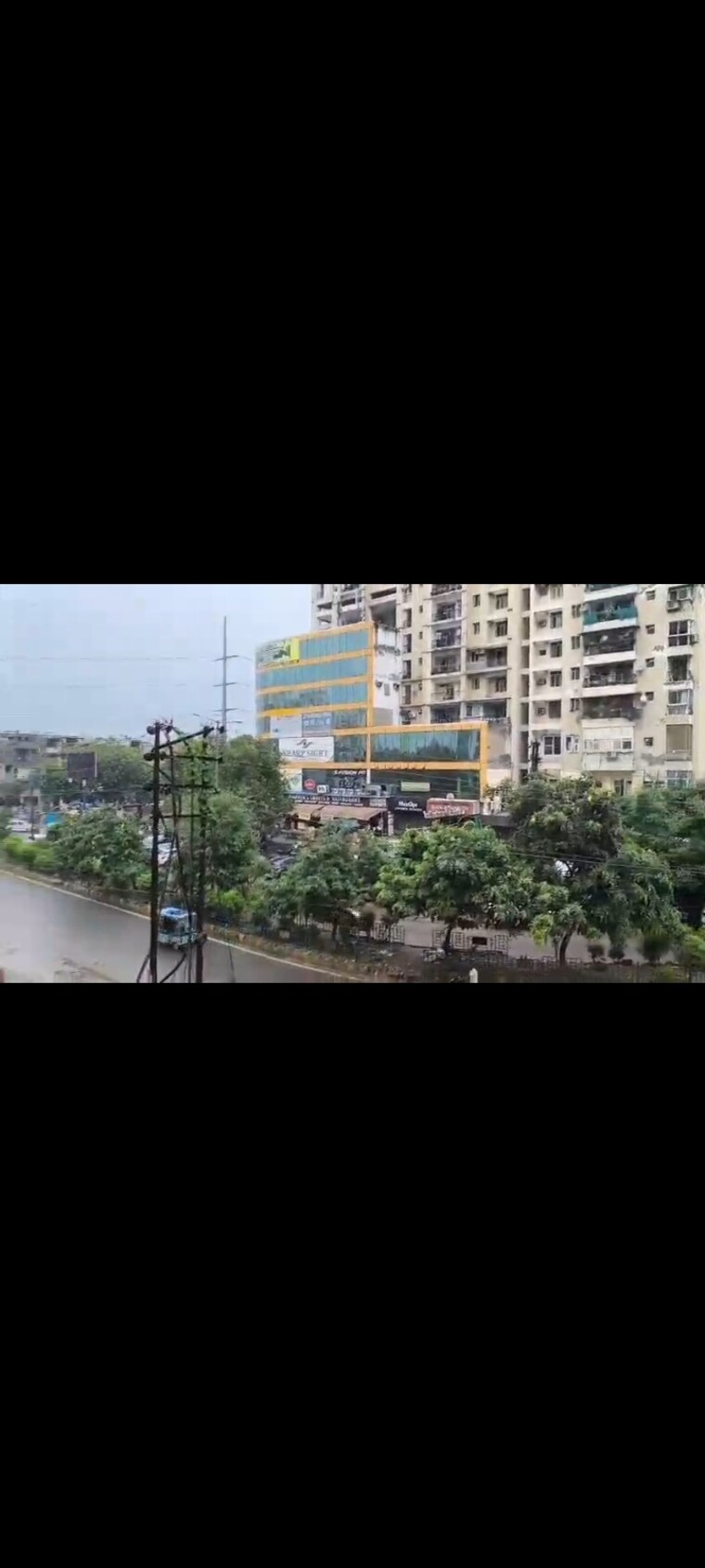 Exterior View, mahagun-mansion-i-and-ii 2.5 Bedroom 1240 Sq.Ft. Apartment In Vaibhav Khand Ghaziabad 9460434