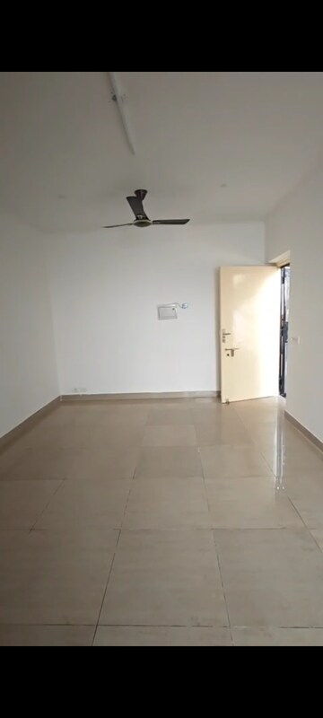Room in 3 BHK Apartment at Gaur Valerio, Indrapuram – for Sale