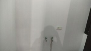 Room in 2 BHK Independent House at Gomti Nagar – for Rent