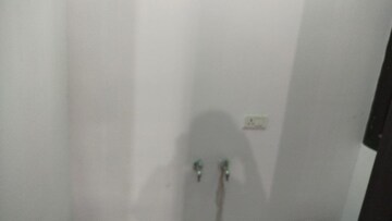 Room in 2 BHK Independent House at Gomti Nagar – for Rent