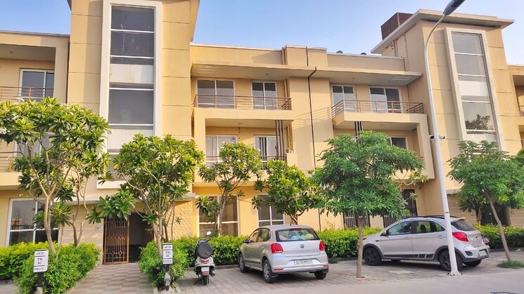 Exterior View, bptp-parkland-pride 3 Bedroom 2200 Sq.Ft. Builder Floor In Sector 77 Faridabad 9460447