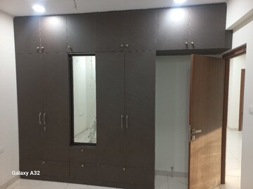 Room in 2.5 BHK Apartment at Aparna Cyberscape, Nallagandla – for Rent