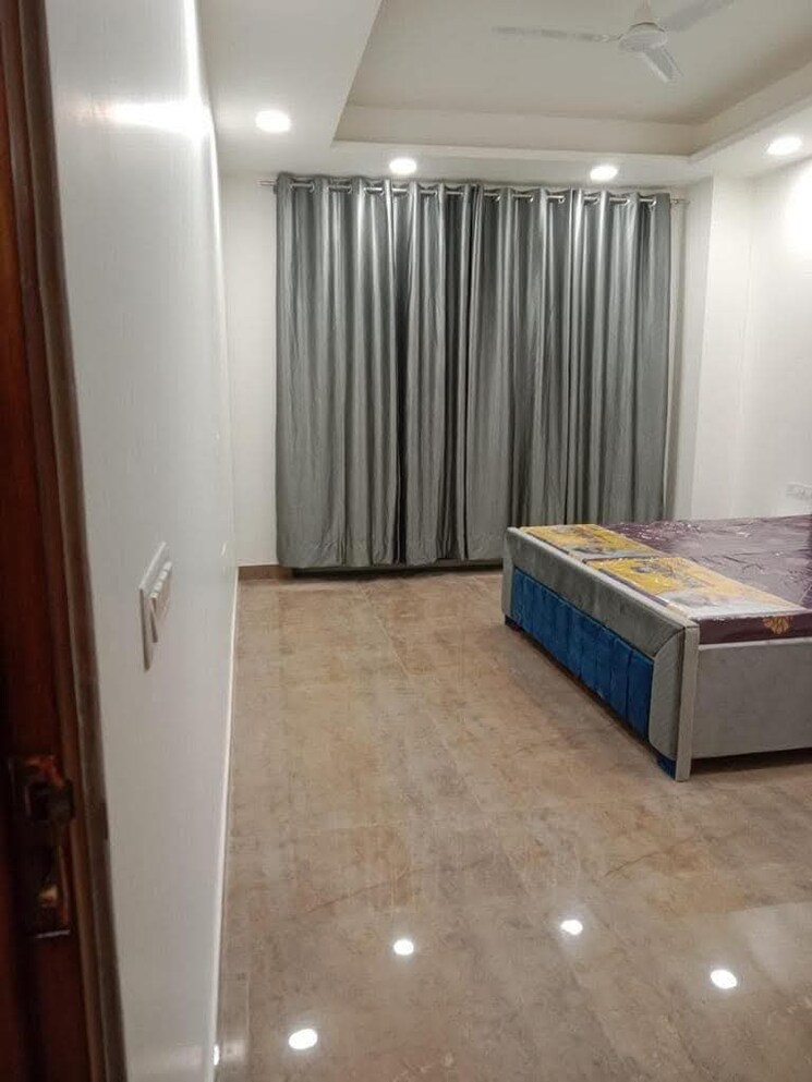 Bedroom, dlf-cyber-sez 1 RK 523 Sq.Ft. Builder Floor In Sector 24 Gurgaon 9460459
