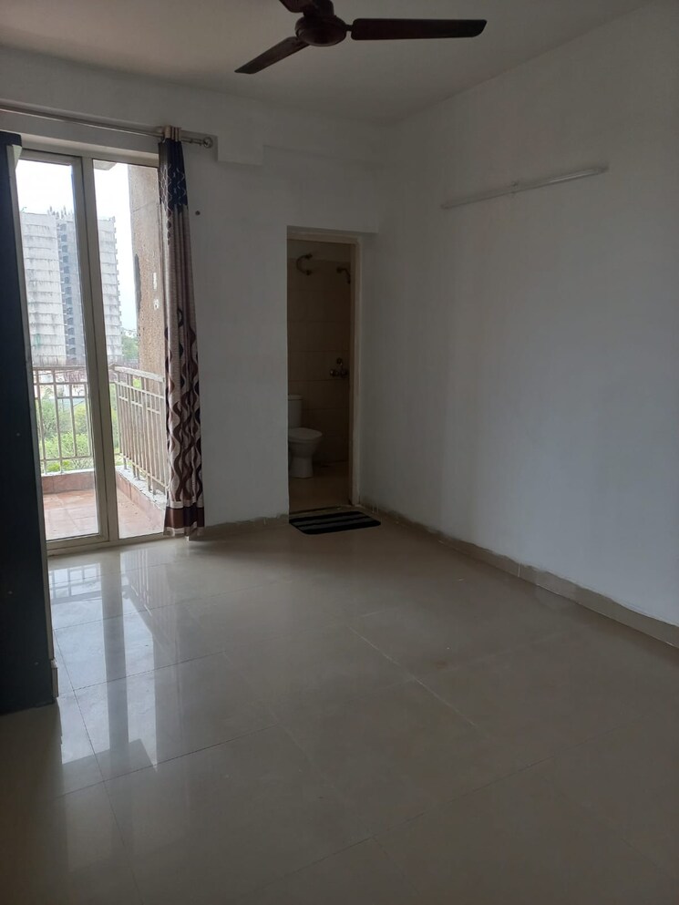 Room, omaxe-heights 2 Bedroom 735 Sq.Ft. Apartment In Sector 86 Faridabad 9460461