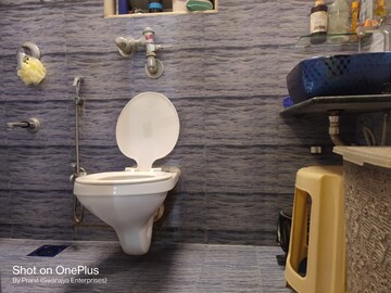 Attached Bathroom in 2 BHK Apartment at Orchid Enclave Powai, Chandivali – for Rent