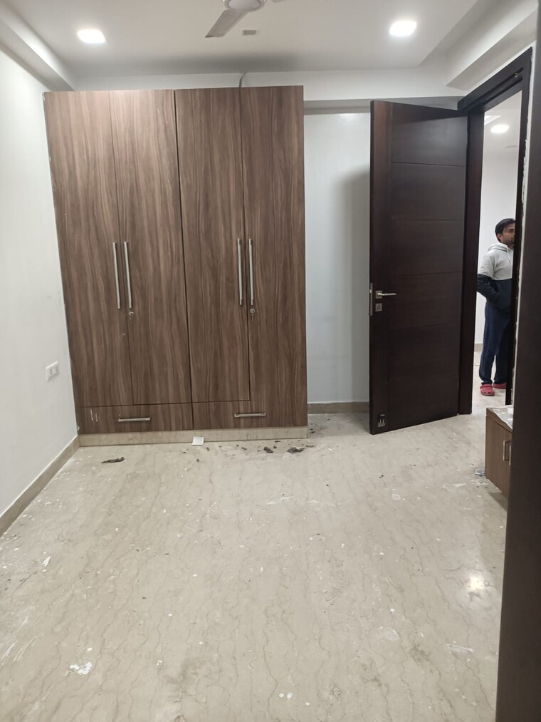 Bedroom, preet vihar 3 Bedroom 1500 Sq.Ft. Builder Floor In Preet Vihar Delhi 9460507