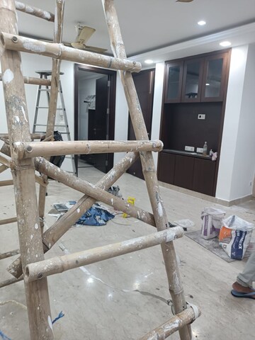 Living Room in 3 BHK Builder Floor at Preet Vihar – for Rent