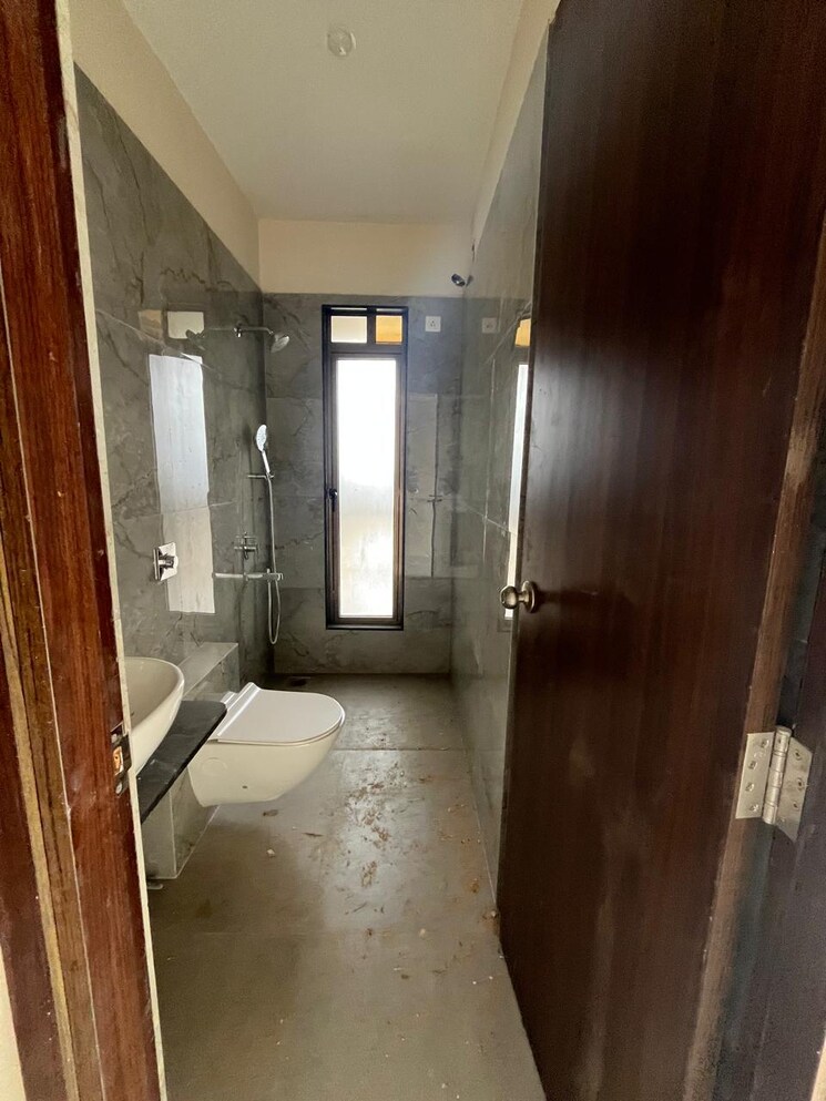 Attached Bathroom, raheja-garden-estate 2 Bedroom 950 Sq.Ft. Apartment In Midc Colony Thane 9460502