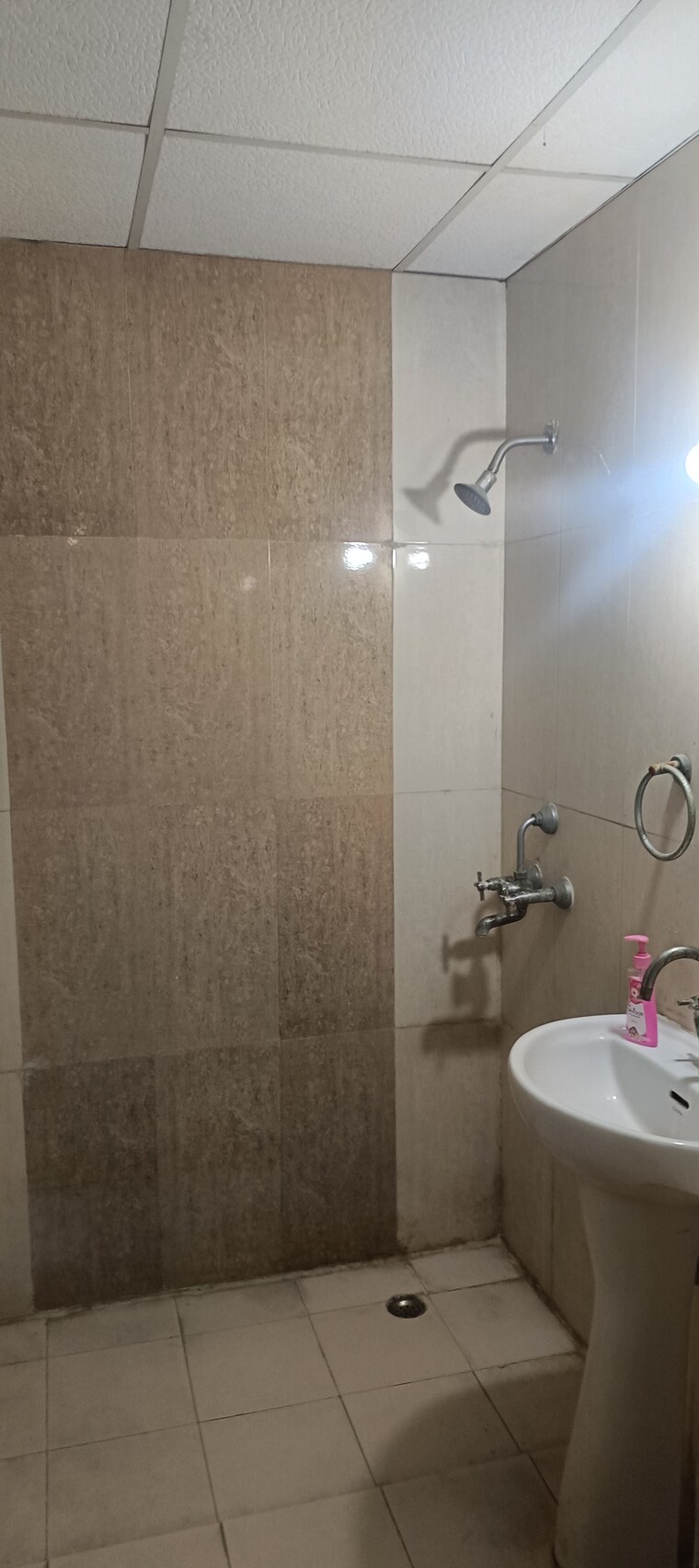 Bathroom, antriksh-golf-view 2 Bedroom 1010 Sq.Ft. Apartment In Sector 78 Noida 9460511